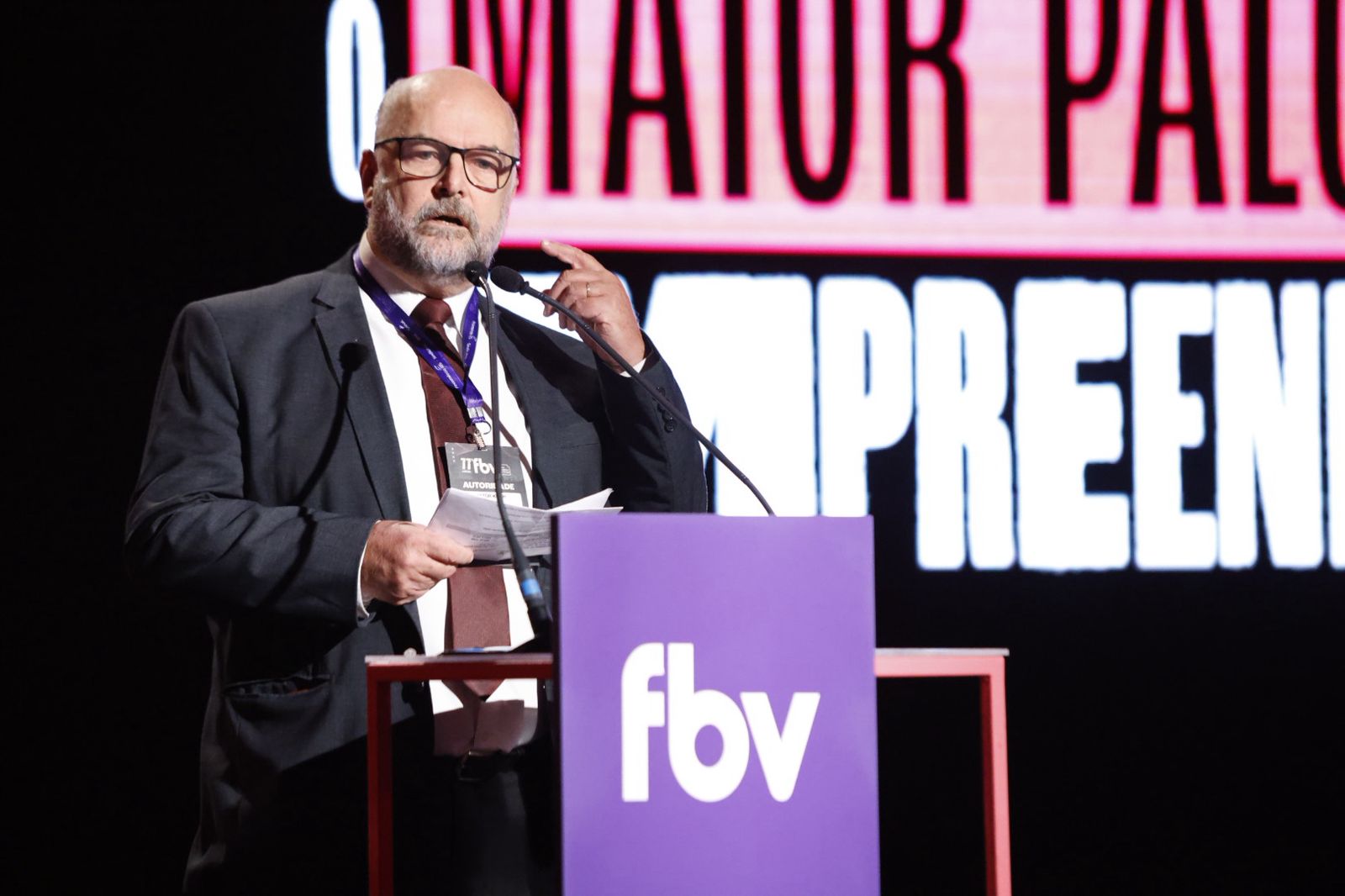 Presidente Vitor Augusto Koch participa da solenidade de abertura da FBV 2025