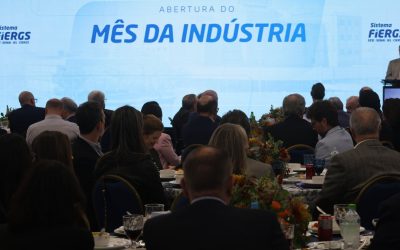 FCCS-RS prestigia, na Fiergs, evento que marca celebração do mês da indústria